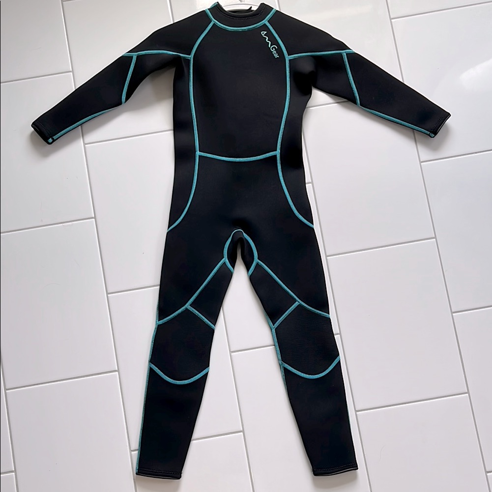 Omgear Kids 3mm Neoprene Full Body Wetsuit.